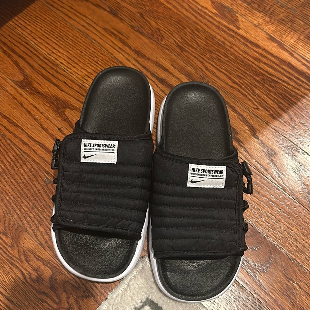 Nike Women's Asuna 2 slides